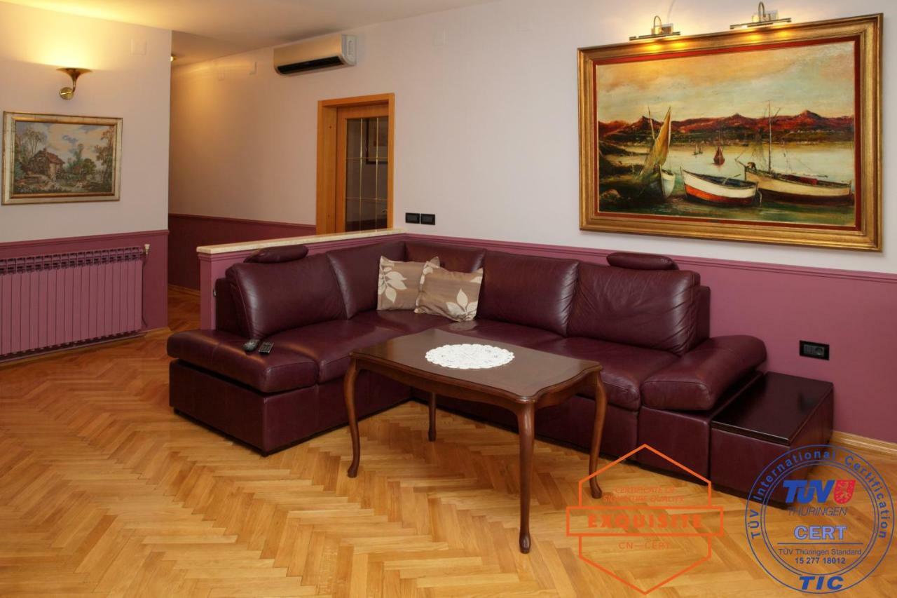 Villa Kovach Кърк Екстериор снимка