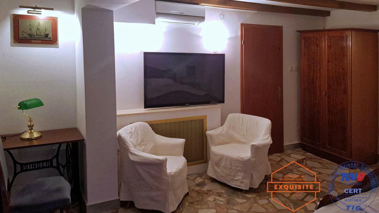 Villa Kovach Кърк Екстериор снимка
